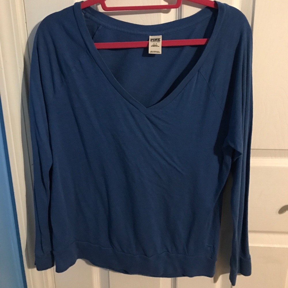 Cute blue over sized v neck