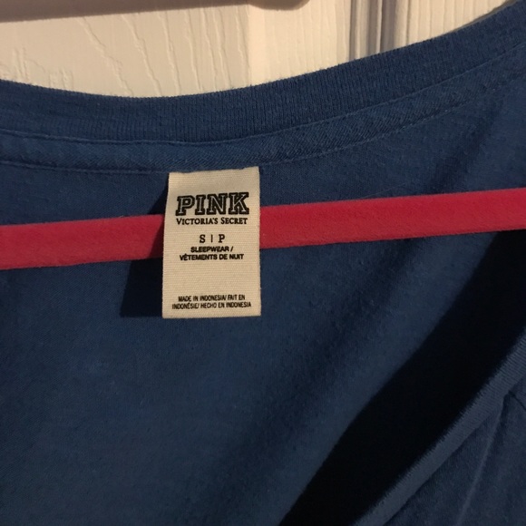 Cute blue over sized v neck - Picture 2 of 2