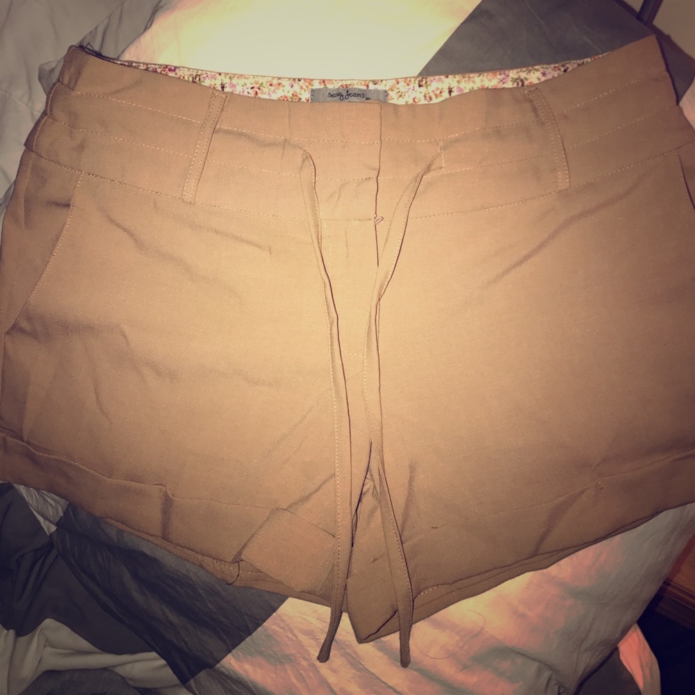 Camel shorts