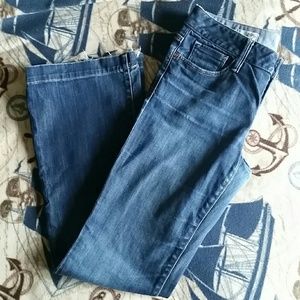 ⚠FINAL PRICE DROP⚠The GAP-Long and Lean Blue Jeans