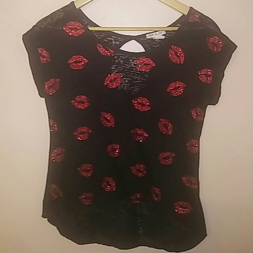 A black lipz shirt
