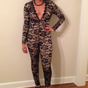 🎉Final drop price🎉 Beige & black lace jumpsuit