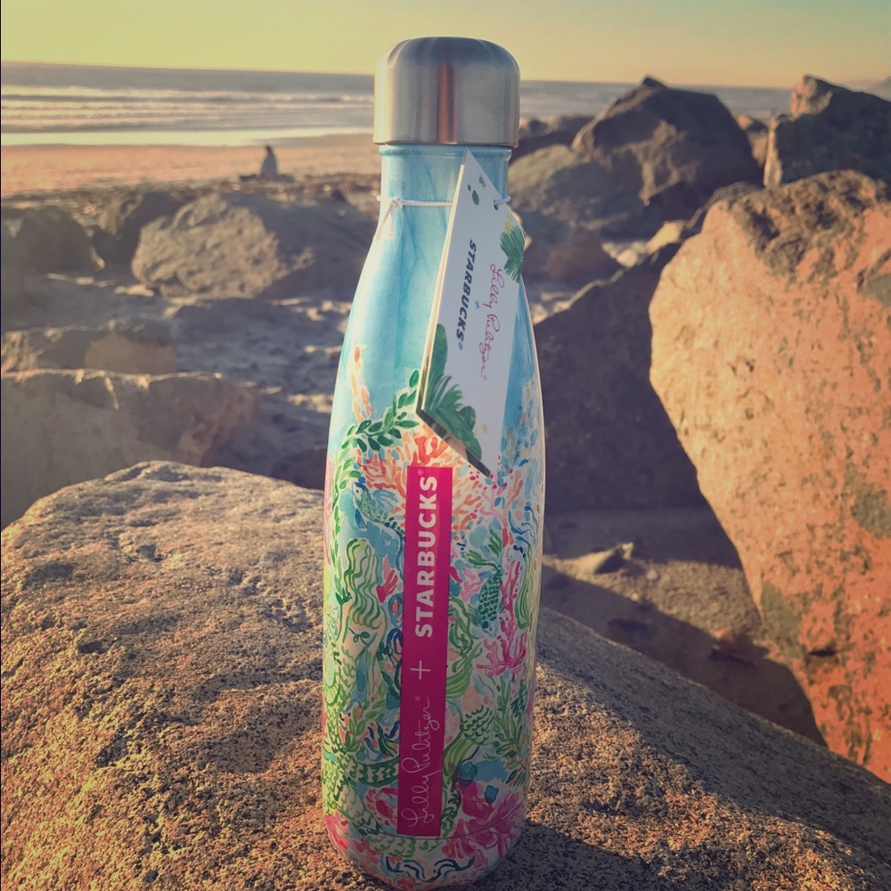 Lilly Pulitzer Swell bottle "Sirens Calling"