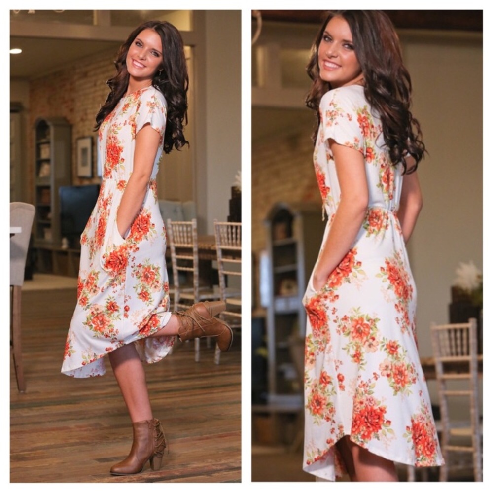 Ivory floral midi dress with pockets