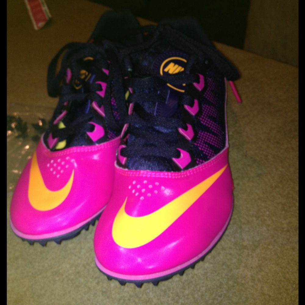 Track spikes