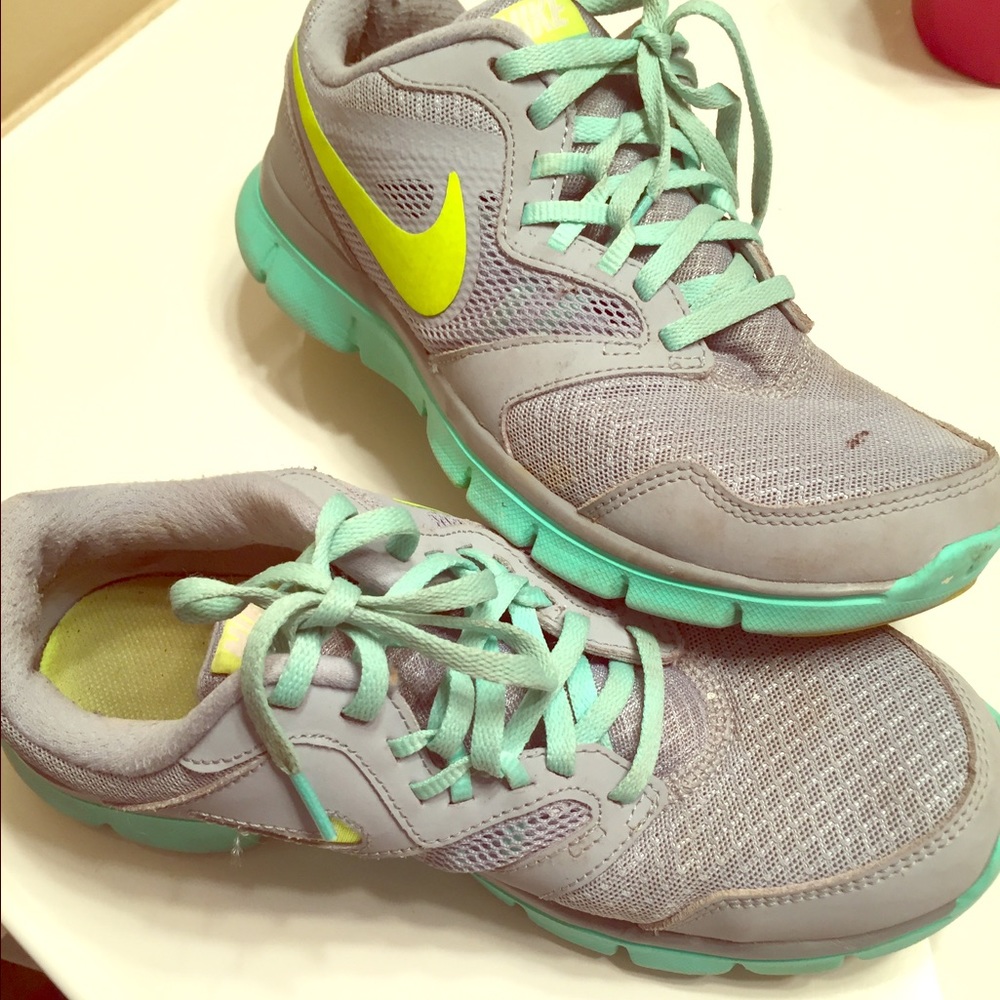 Nike Flex Experience Run 3