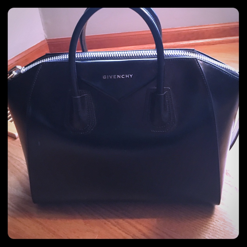 Givenchy Antigona