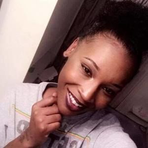 Meet your Posher, Ariana