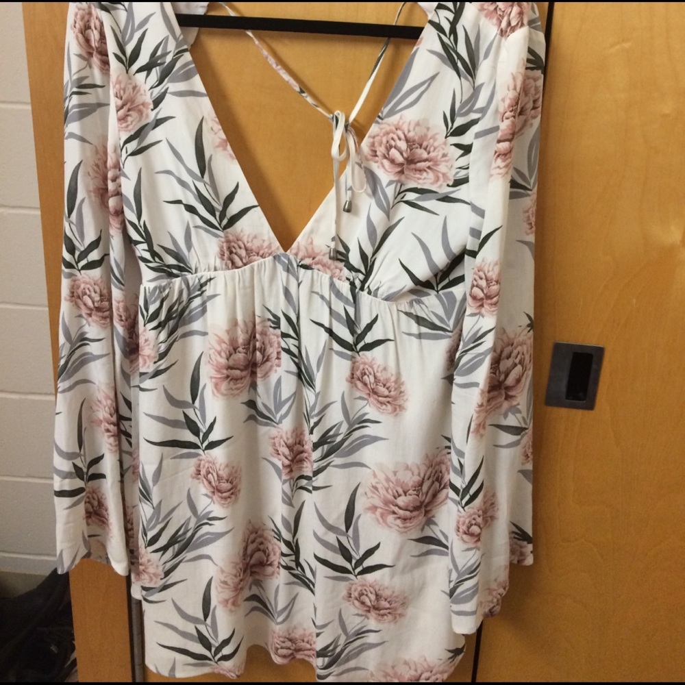 Boho Floral Spring Dress! - Picture 2 of 4