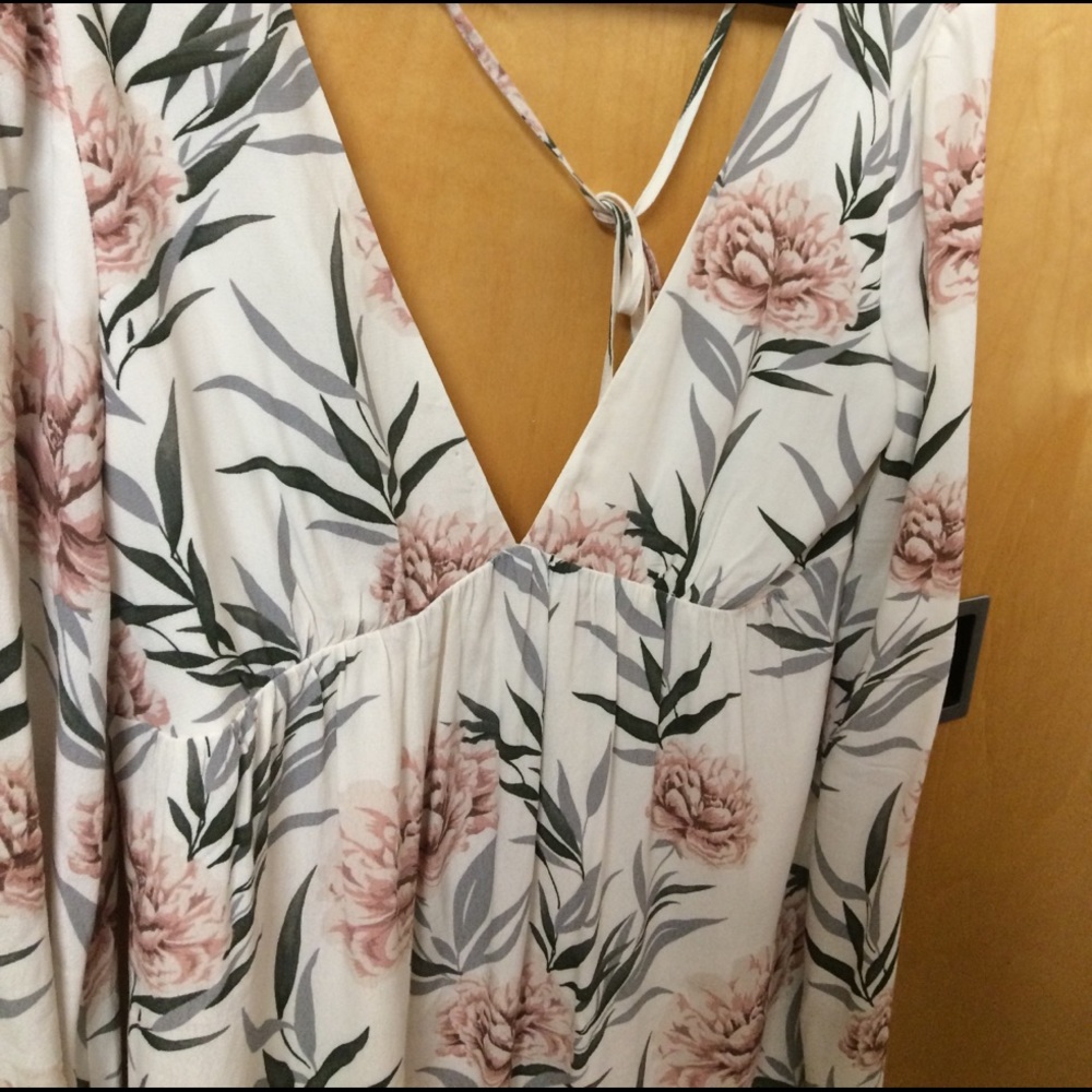 Boho Floral Spring Dress! - Picture 3 of 4