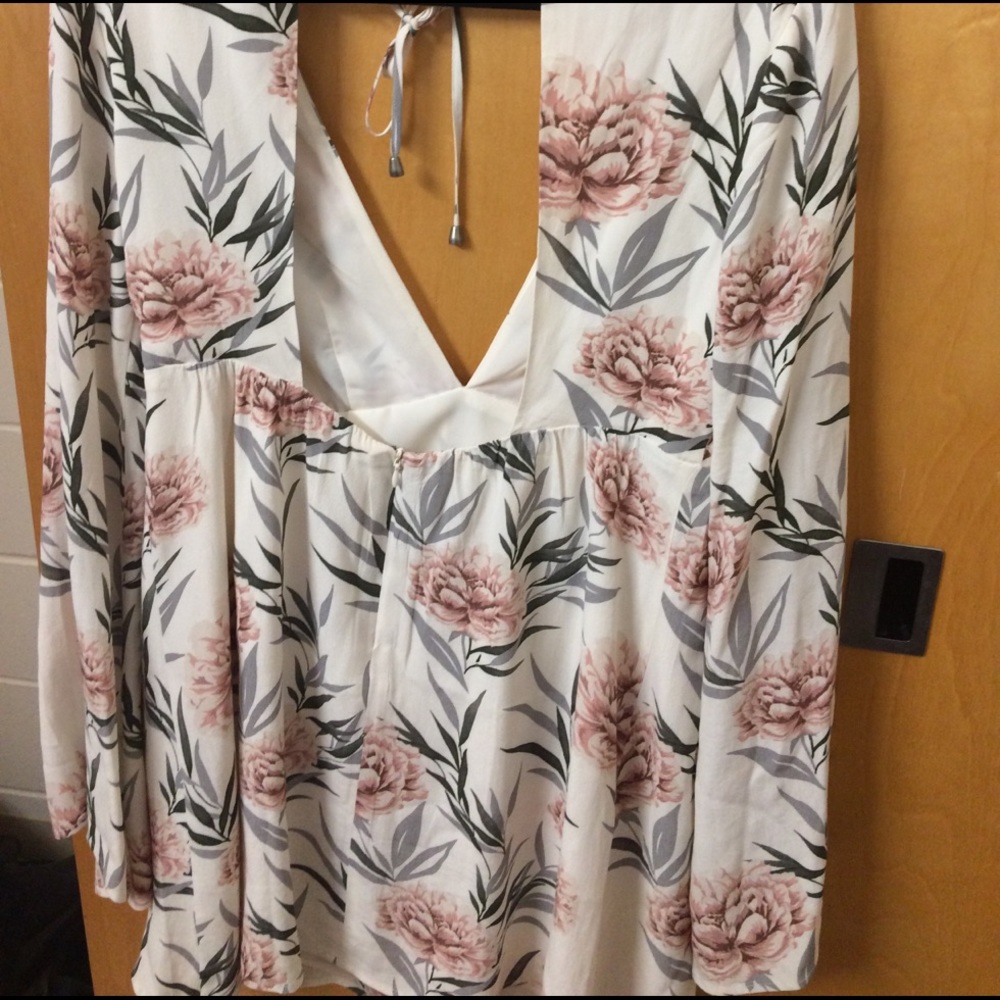 Boho Floral Spring Dress! - Picture 4 of 4