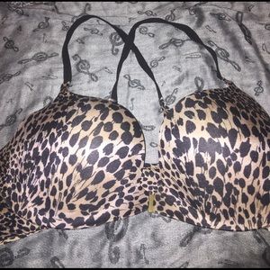 Victoria's Secret 36D bra