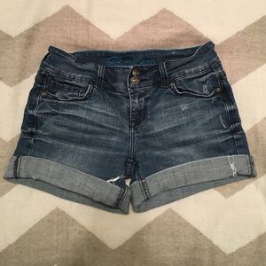 ☀️Summer Sale! 😎 Delia's Jean Shorts.