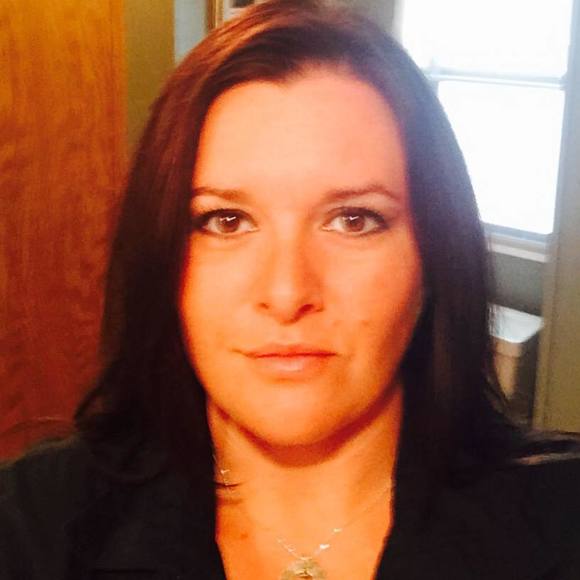 Meet your Posher, Stephanie - Picture 1 of 1