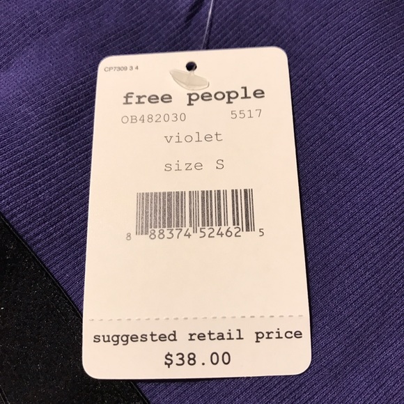 🆕 Free People Crop top ✨Price drop! - Picture 3 of 5