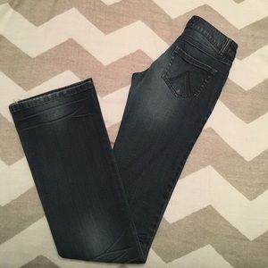 🚨FLASH SALE!🚨Delia's Dark Wash Long Jeans.