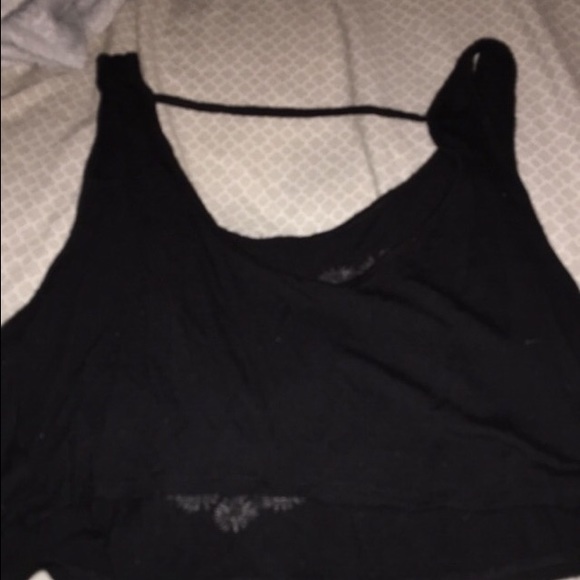 Crop top - Picture 2 of 3