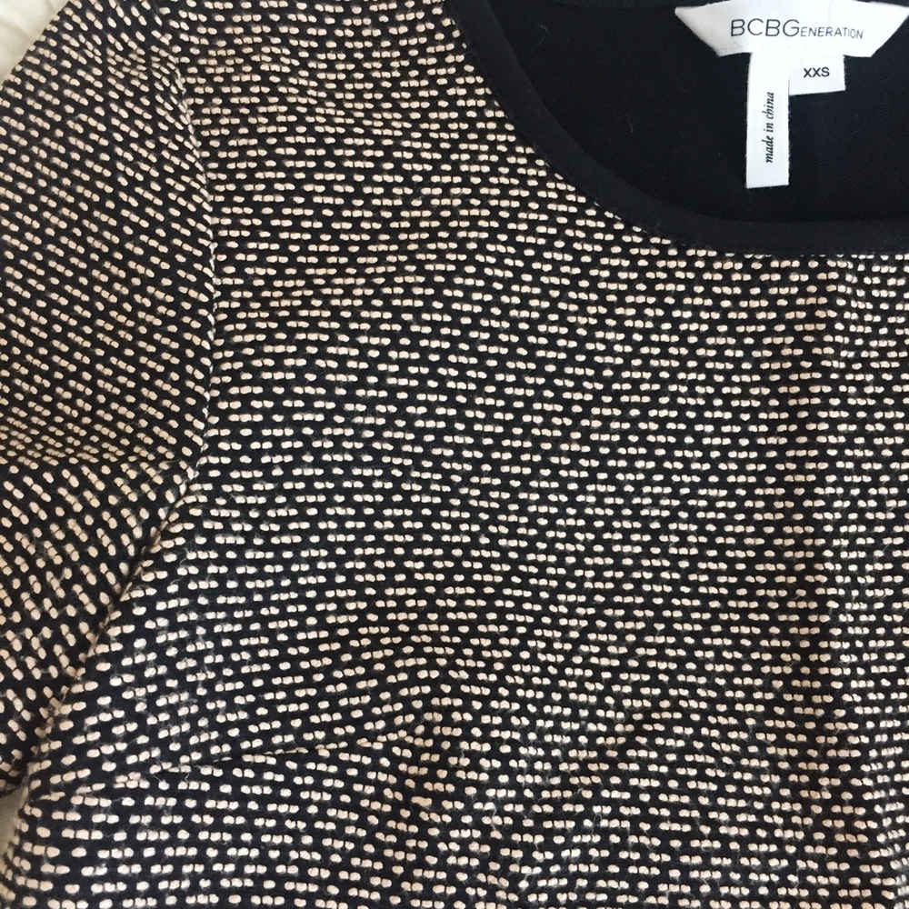 Bcbgeneration Cropped Top - image 3