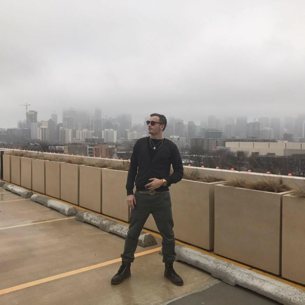 Meet your Posher, Dillon