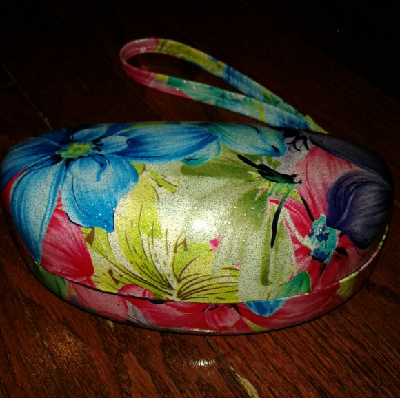 Sunglasses Case - Picture 2 of 3