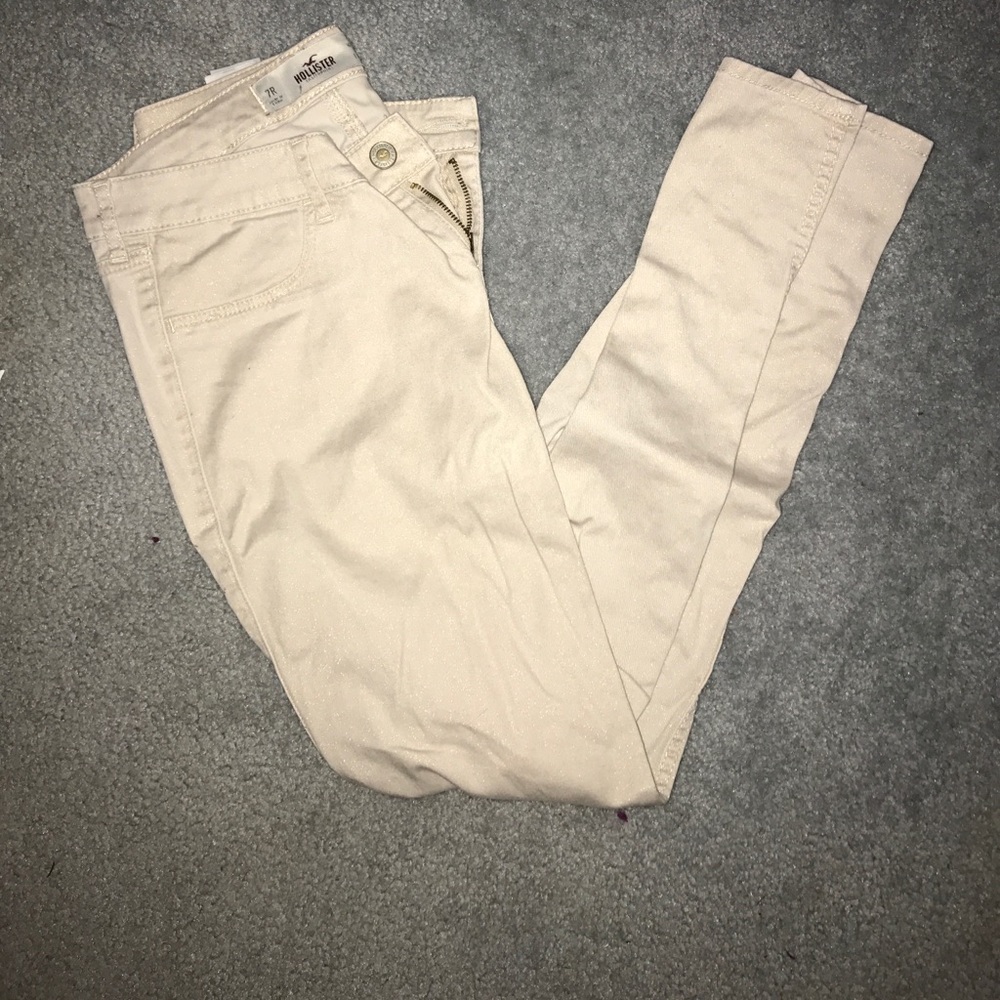 HOLLISTER SKINNY KHAKI
