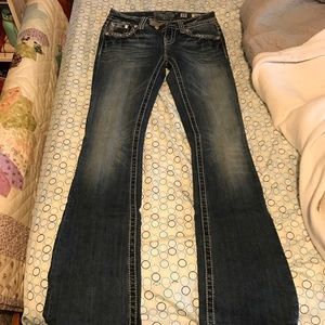 Lace pocket miss me jeans 26