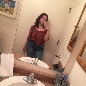 Meet your Posher, Sierra