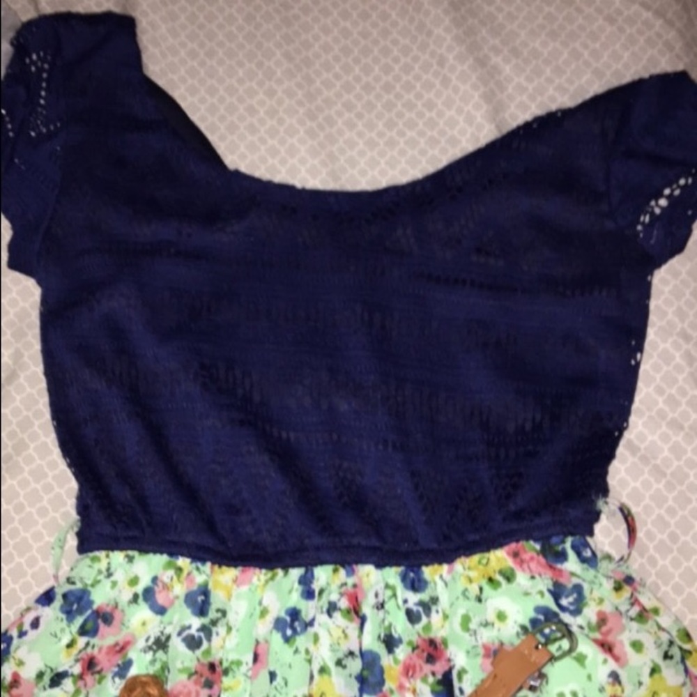 Dress - Picture 3 of 3