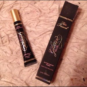 Too Faced Glitter Glue Shadow Primer