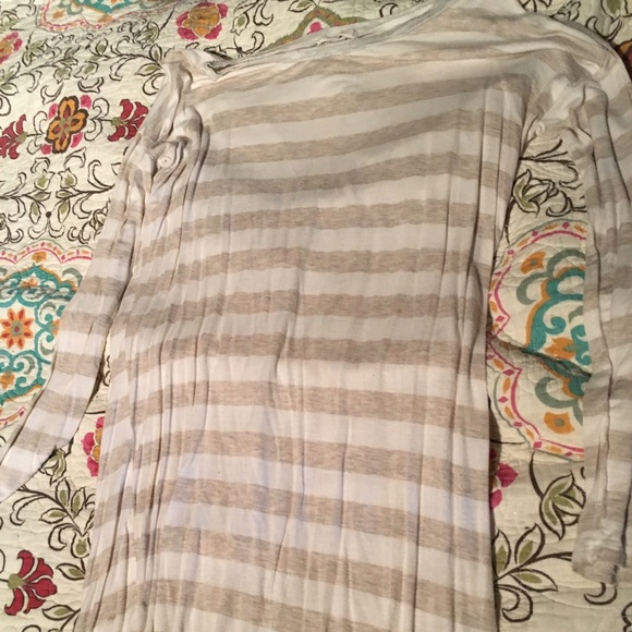 Women's Tunic - Picture 3 of 4