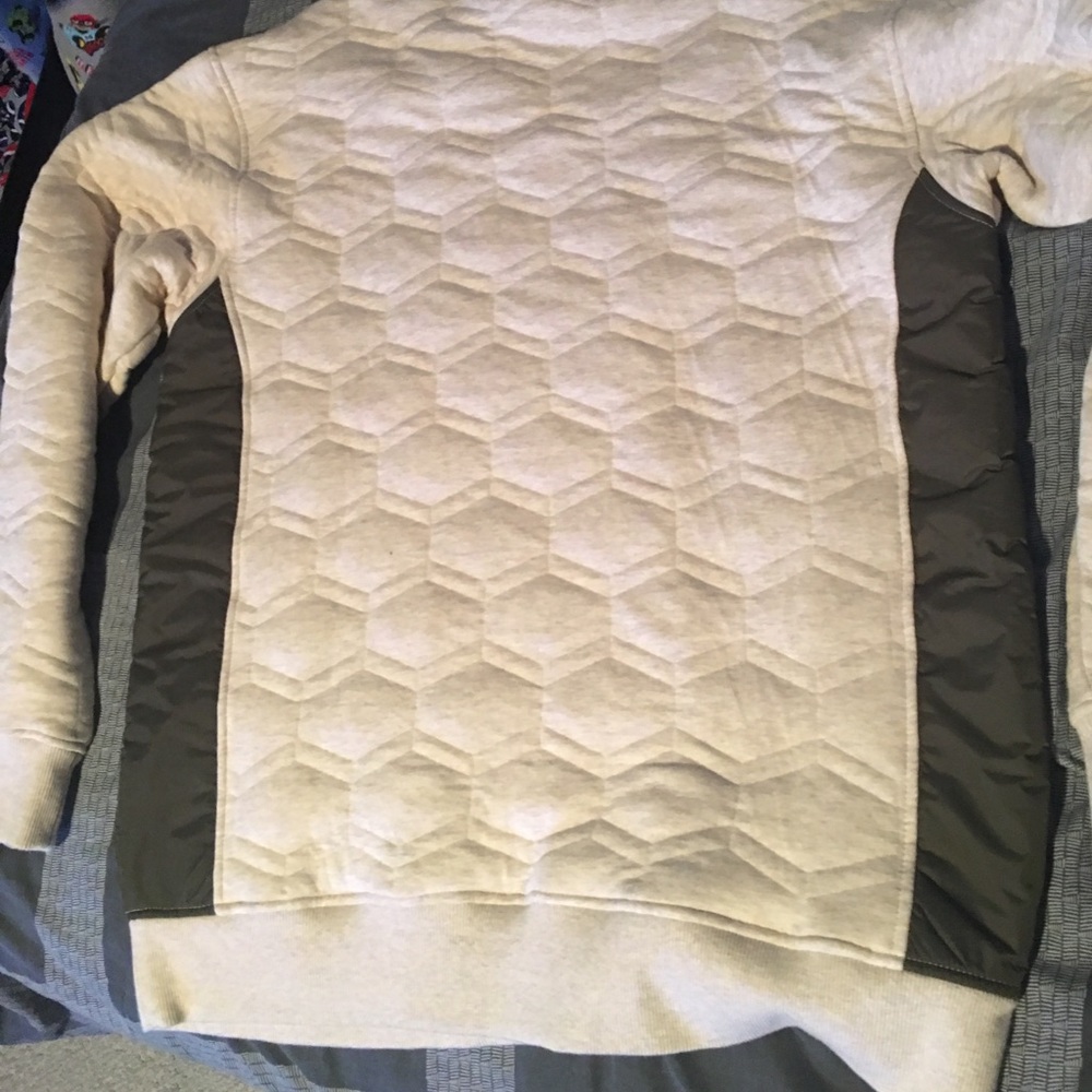 Sweatshirt - Picture 4 of 4