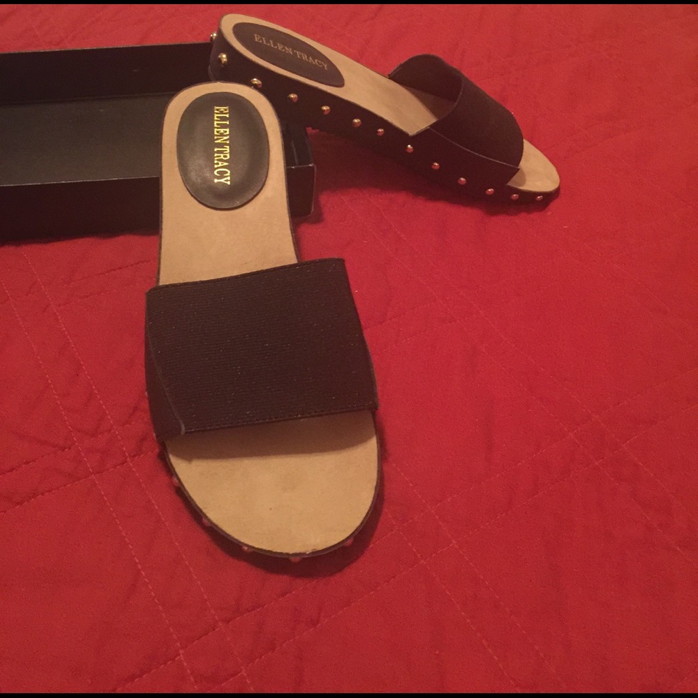 Ellen Tracy slides size 8M shoes