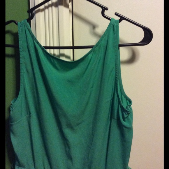 Green summer dress - Picture 2 of 4