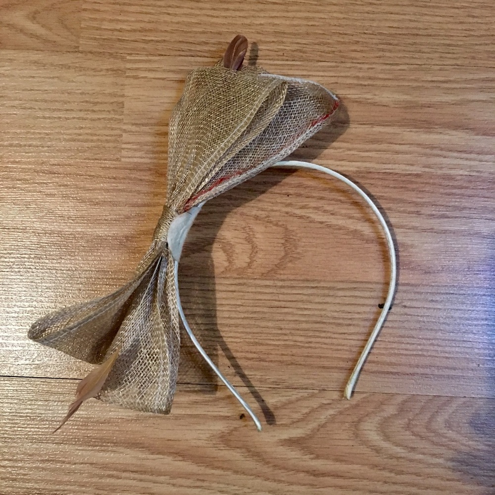 Headband with bow