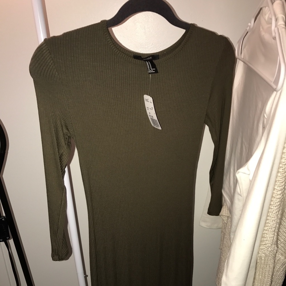 Forever 21 midi olive green dress