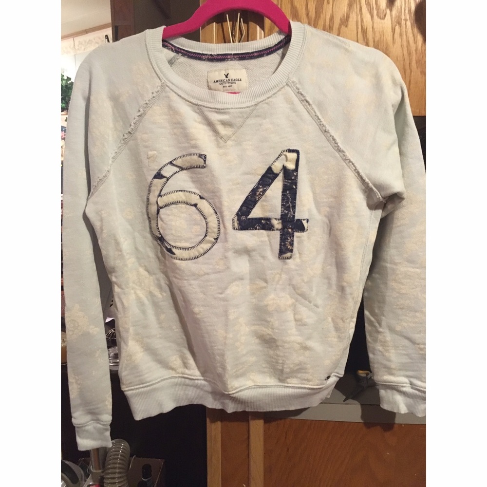 American Eagle Crew Neck Sweater