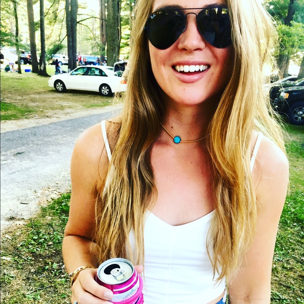 Meet your Posher, Kelly