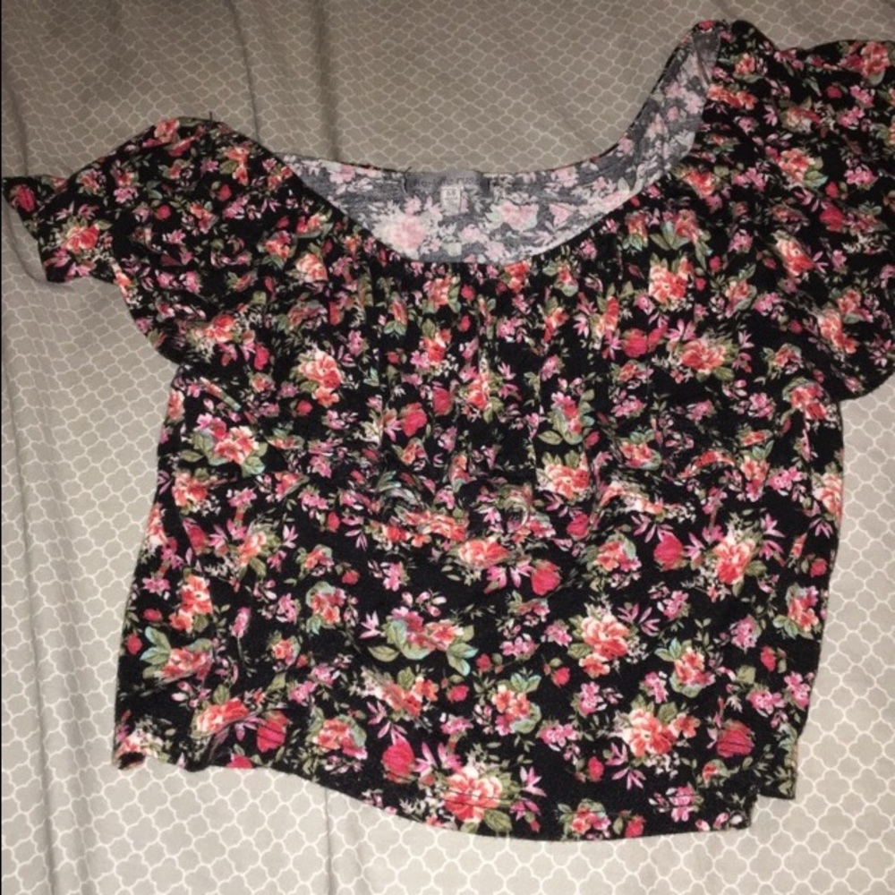 Crop top