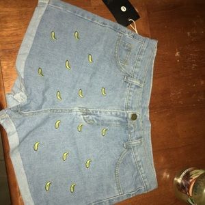 Banana shorts