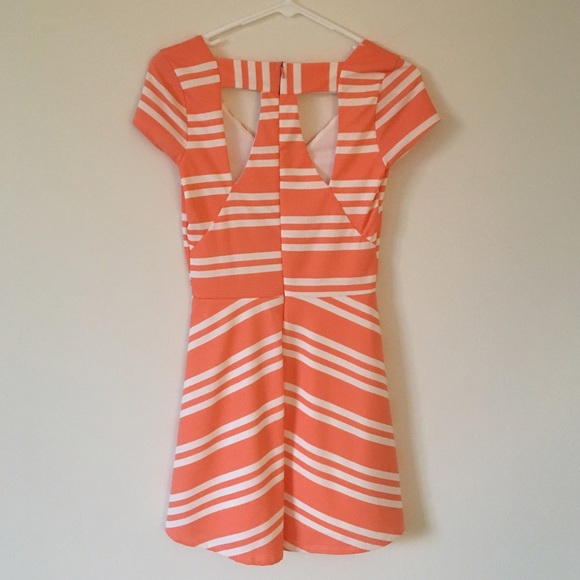 NEW! Striped Dress w/ cut-out back - Picture 2 of 2
