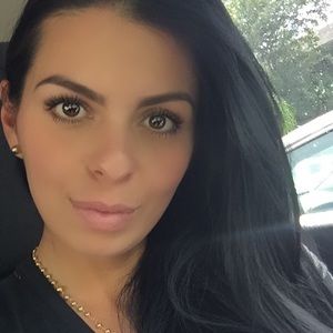 Meet your Posher, Angelica