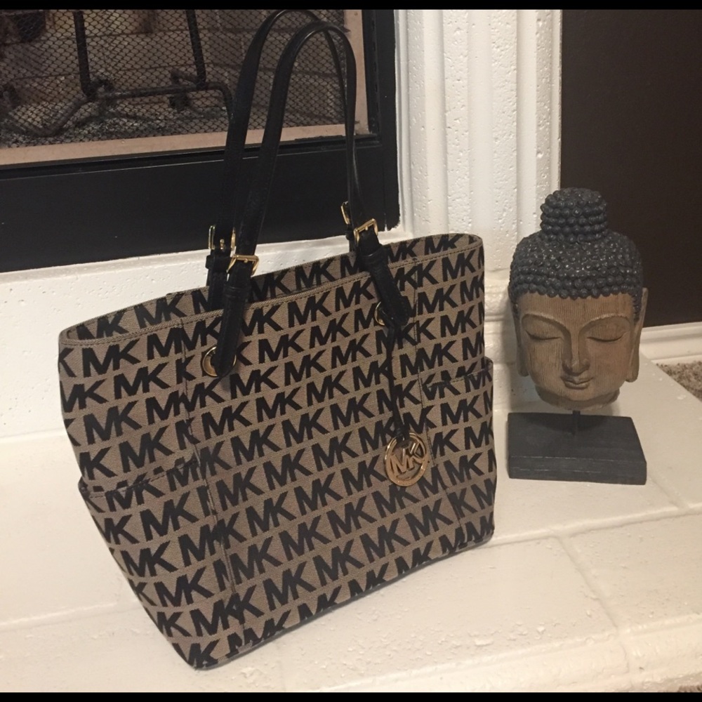 {Authentic} Michael Kors Jet Set Logo Bag