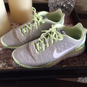 Nike 2.0 FREE Green Pastel Sneakers