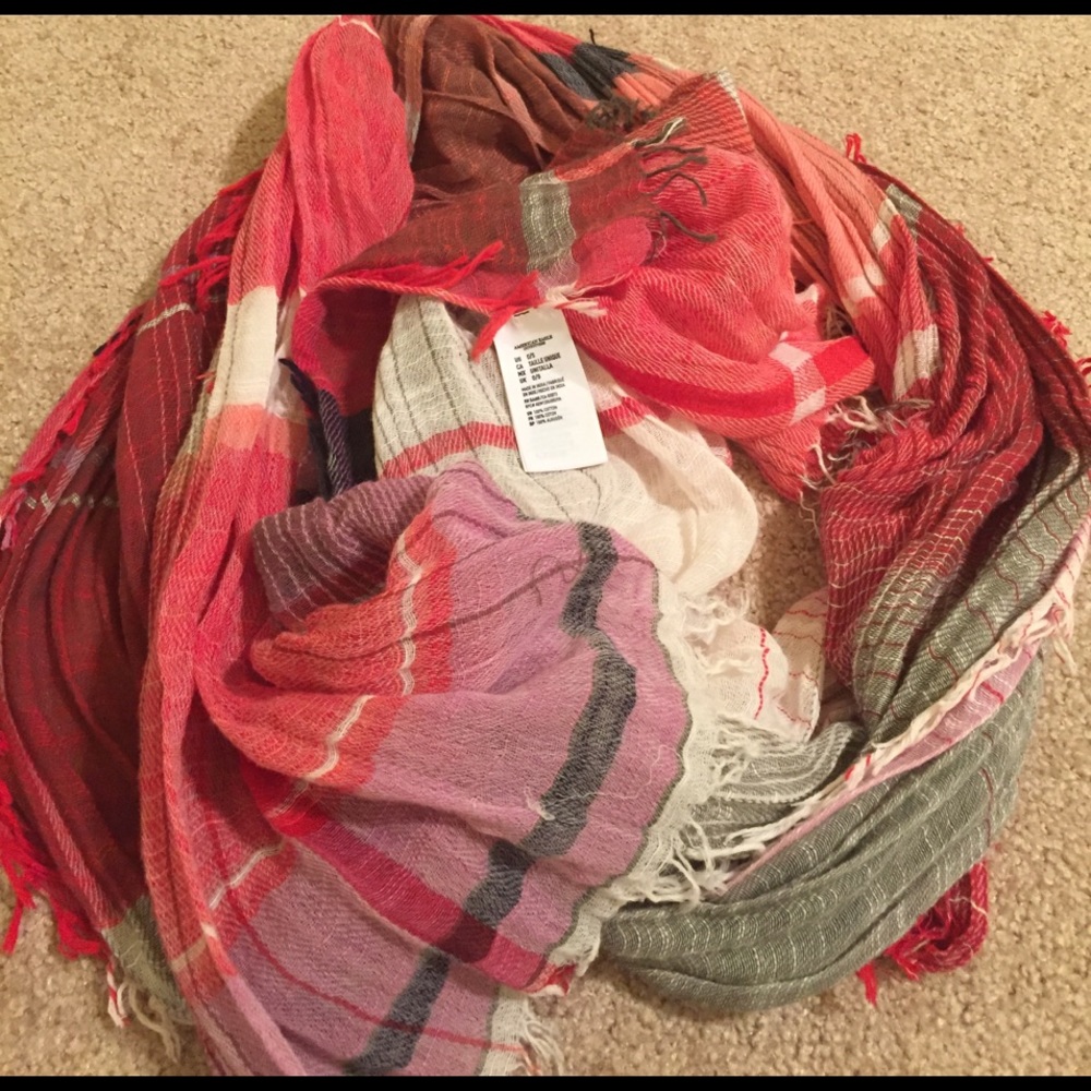American Eagle Scarf!!