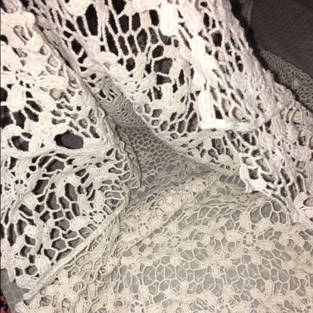 Tank top - Picture 2 of 3