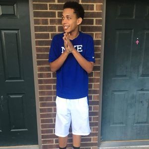 Meet your Posher, Devin