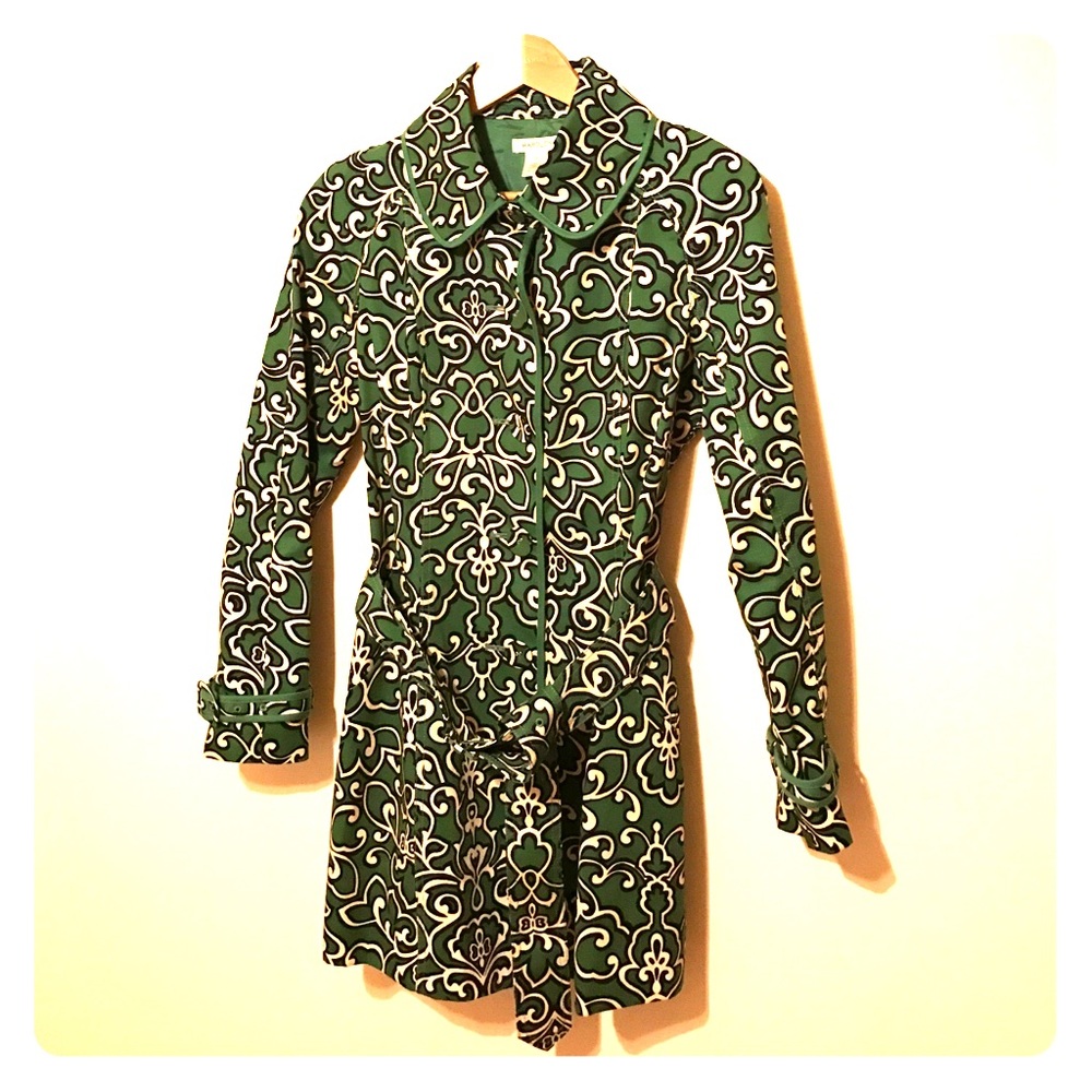 Harolds! Oh my Word! Amazing detailing in Coat!