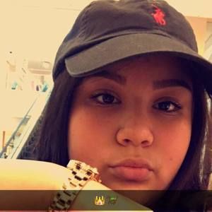 Meet your Posher, Angeles