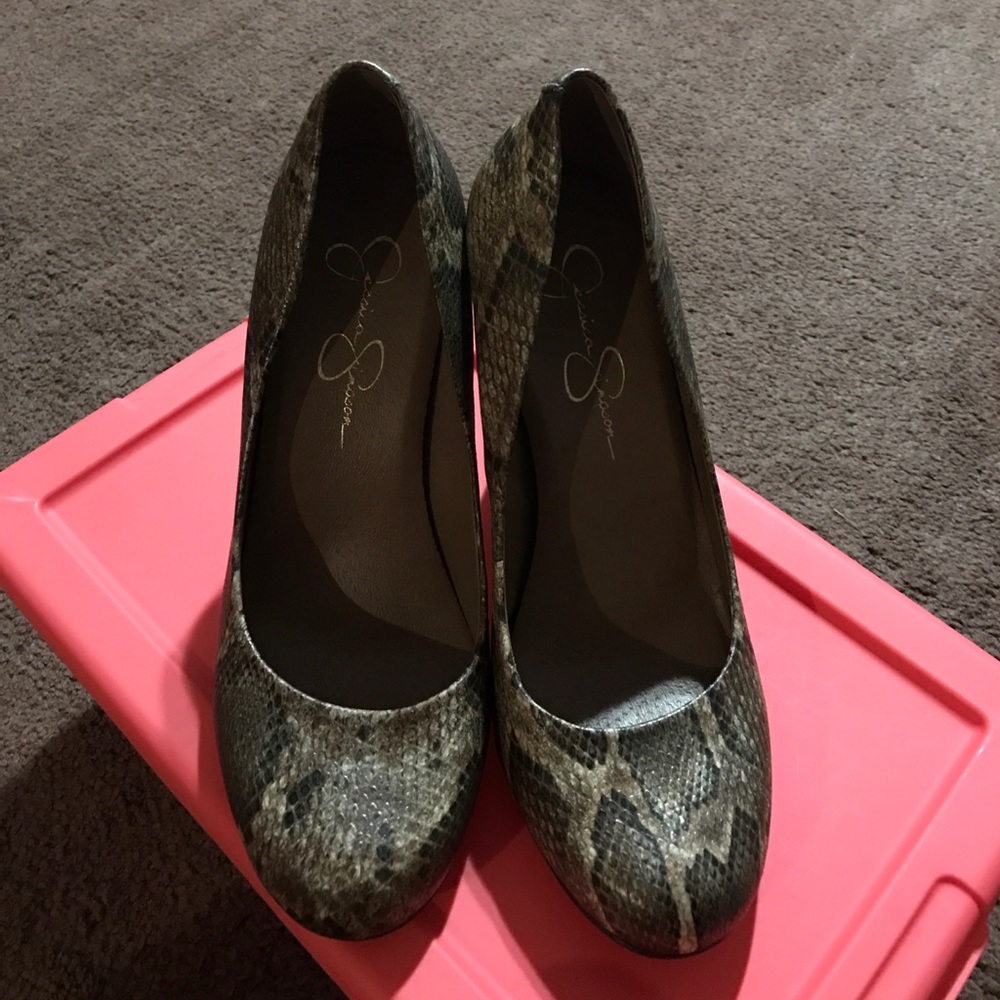Snake print heels!