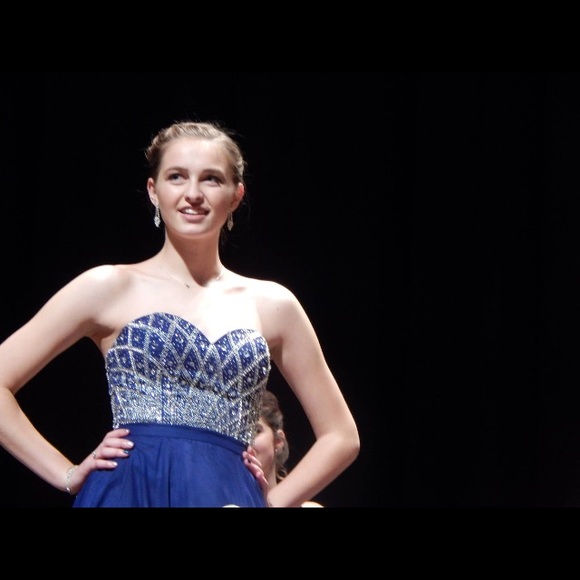 Pretty blue pageant/prom dress! - Picture 3 of 4